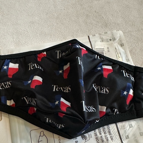 Texas washable and reusable face mask - new in package. - Picture 1 of 5